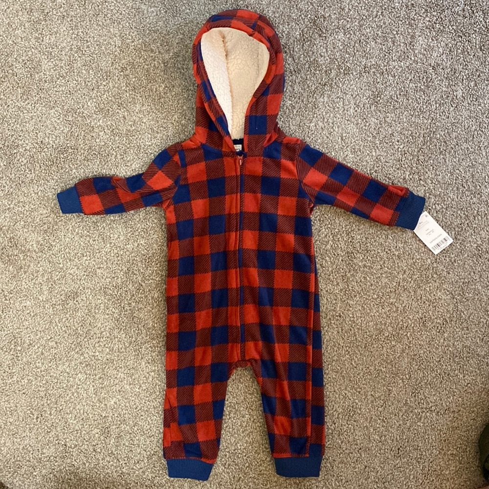 NWT - Carters 9m Hooded Fleece Outfit